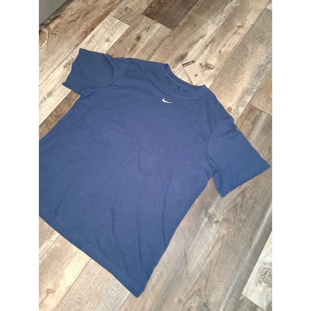 NEW! Women's Nike Sportswear Essential Tee, Navy, Medium
